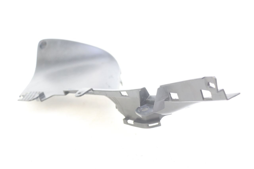 photo de LEFT FOOTREST BRACKET YAMAHA XP T-MAX TMAX ABS 500 (2004 - 2007) - Technical close-up