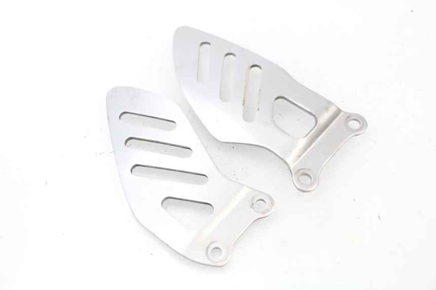 photo de MIDDLE FLOOR PANEL SUZUKI GSX-R GSXR 600 (2008 - 2010) - Main view