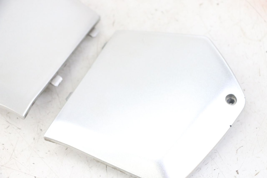 photo de MIDDLE FLOOR PANEL PIAGGIO MP3 LT 300 (2010 - 2016) - Product overview