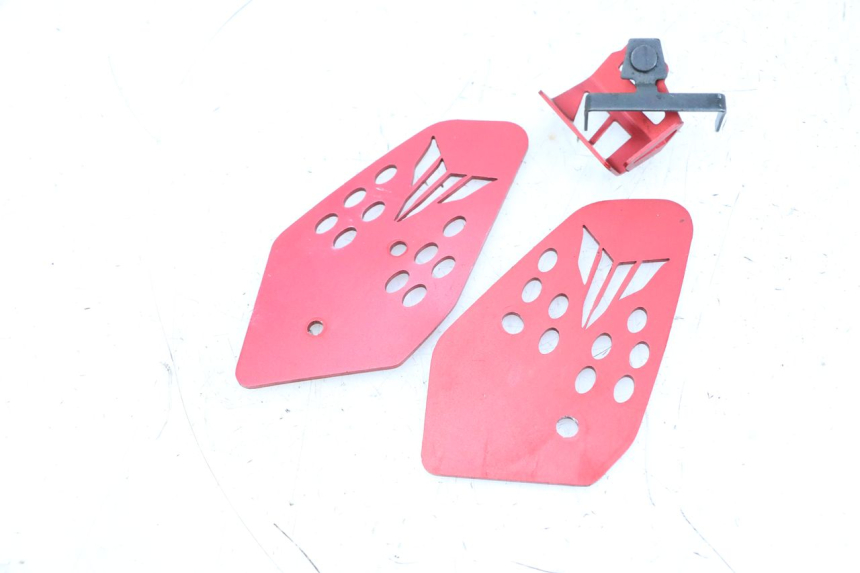 photo de MIDDLE FLOOR PANEL YAMAHA MT-07 MT07 ABS 700 (2018 - 2020) - Alternative perspective