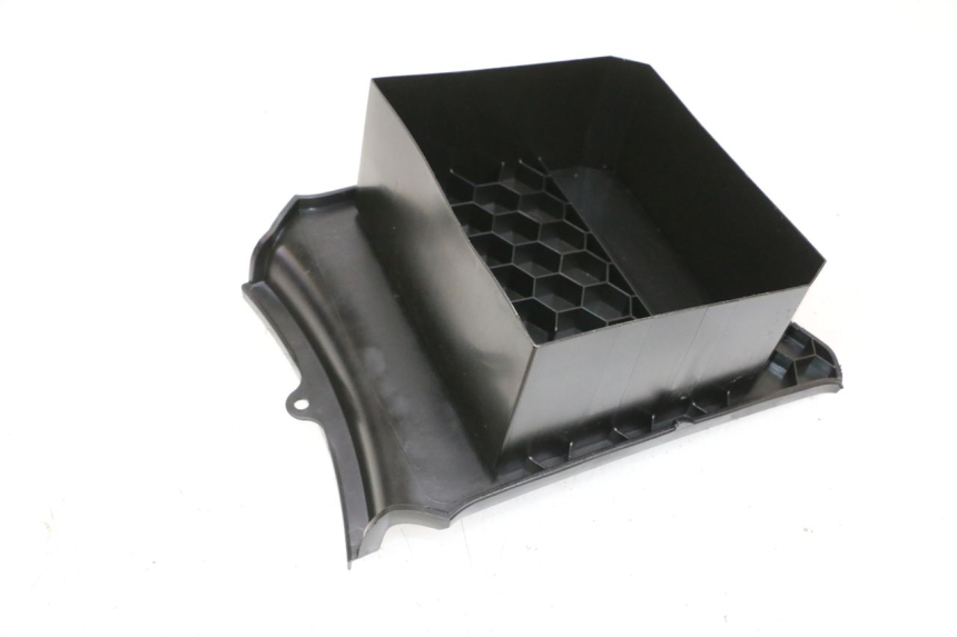 photo de MIDDLE FLOOR PANEL YAMAHA NEO'S CORE 1 (2022 - 2026) - Zoom on usage condition