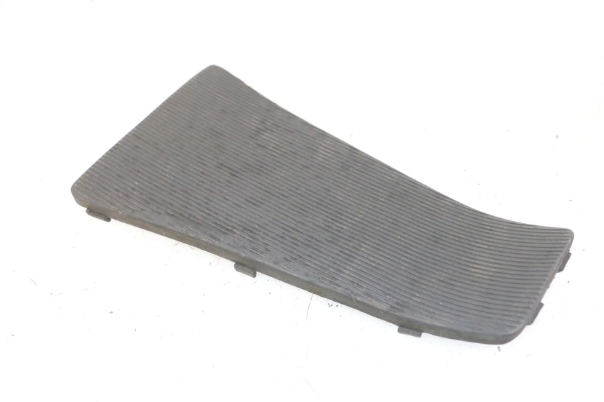 photo de MIDDLE FLOOR PANEL PIAGGIO VESPA LX 150 (2005 - 2013) - Main view