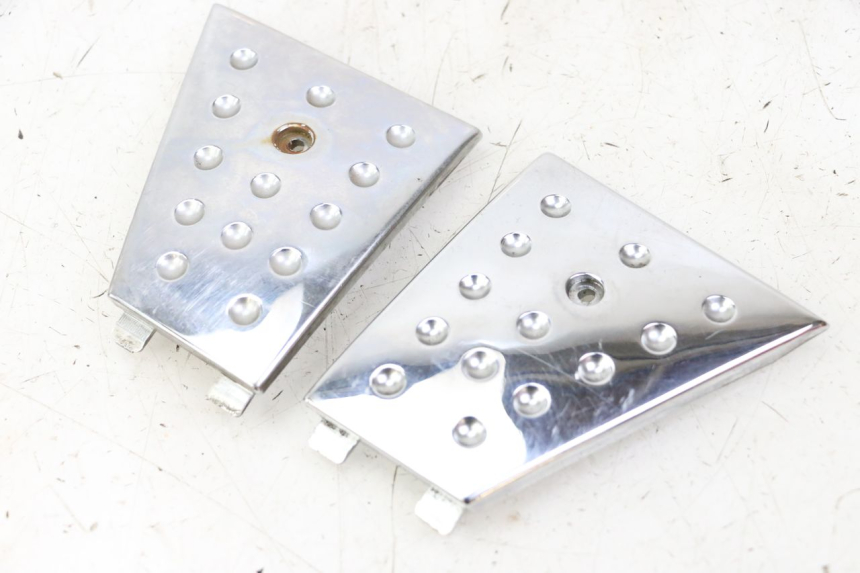 photo de FOOTREST JUNCTION PIAGGIO X8 125 (2004 - 2007) - Main view