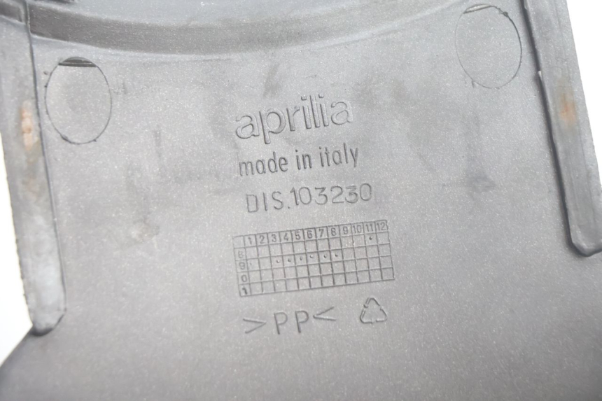 photo de MIDDLE FLOOR PANEL APRILIA SCARABEO GT 125 (1999 - 2007) - Additional view of the item