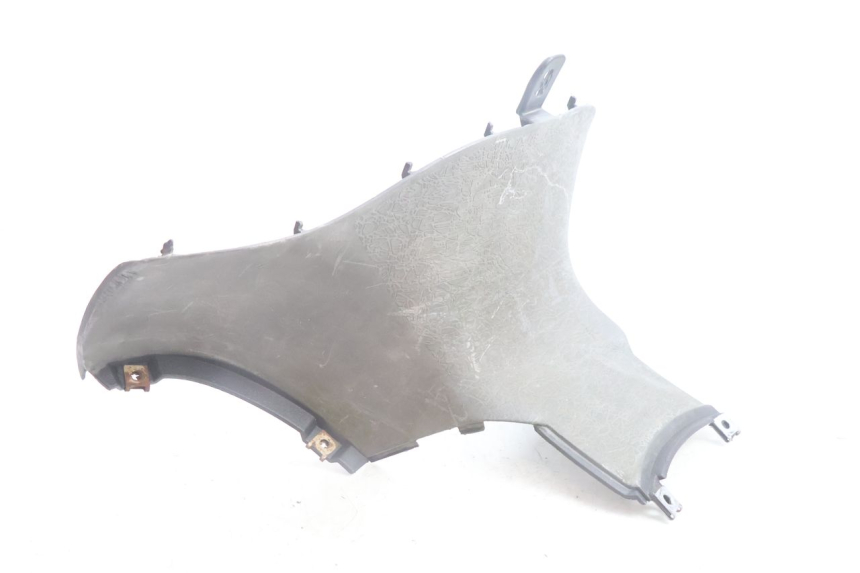 photo de MIDDLE FLOOR PANEL APRILIA SCARABEO GT 125 (1999 - 2007) - Zoom on usage condition