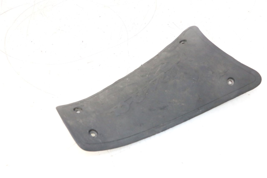 photo de FOOTREST JUNCTION PIAGGIO VESPA PRIMAVERA 2T 50 (2013 - 2018) - Component detail