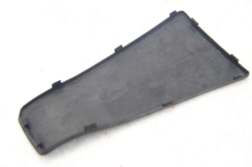 photo de FOOTREST JUNCTION PIAGGIO VESPA S 2T 50 (2007 - 2014) - Zoom on usage condition