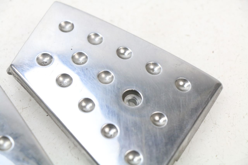 photo de FOOTREST JUNCTION PIAGGIO X8 125 (2004 - 2007) - Alternative perspective