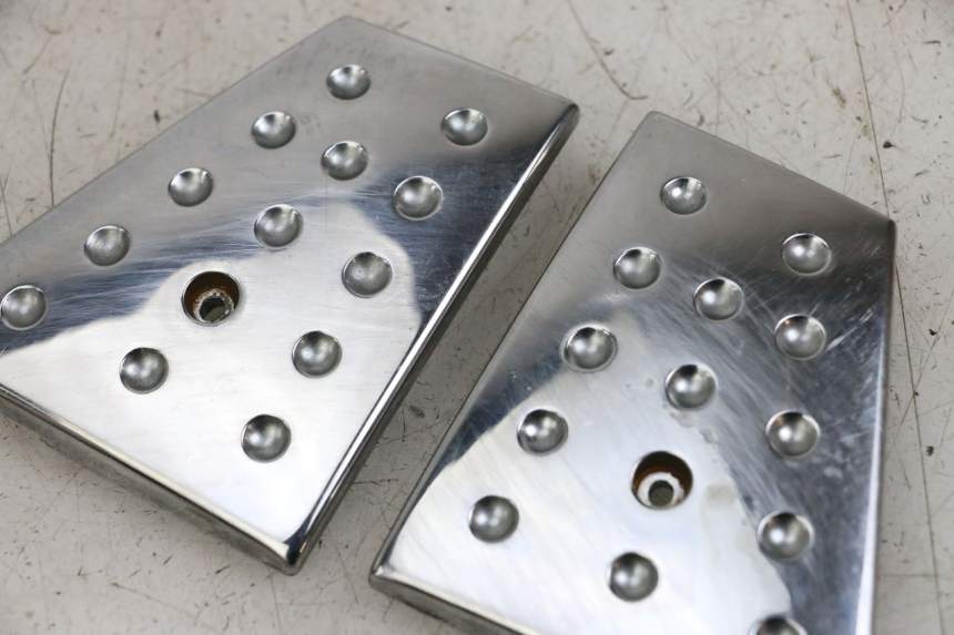 photo de FOOTREST JUNCTION PIAGGIO X8 125 (2004 - 2007) - Component detail