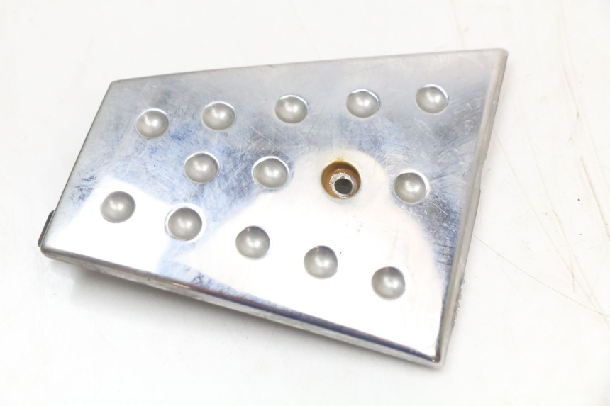 photo de FOOTREST JUNCTION PIAGGIO XEVO - X EVO 125 (2007 - 2017) - Fixing points details