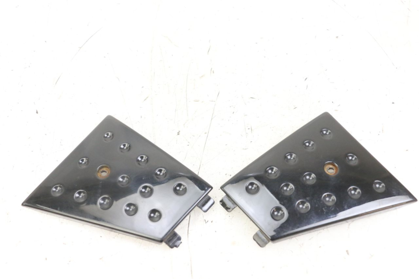 photo de FOOTREST JUNCTION PIAGGIO XEVO - X EVO 125 (2007 - 2017) - Main view