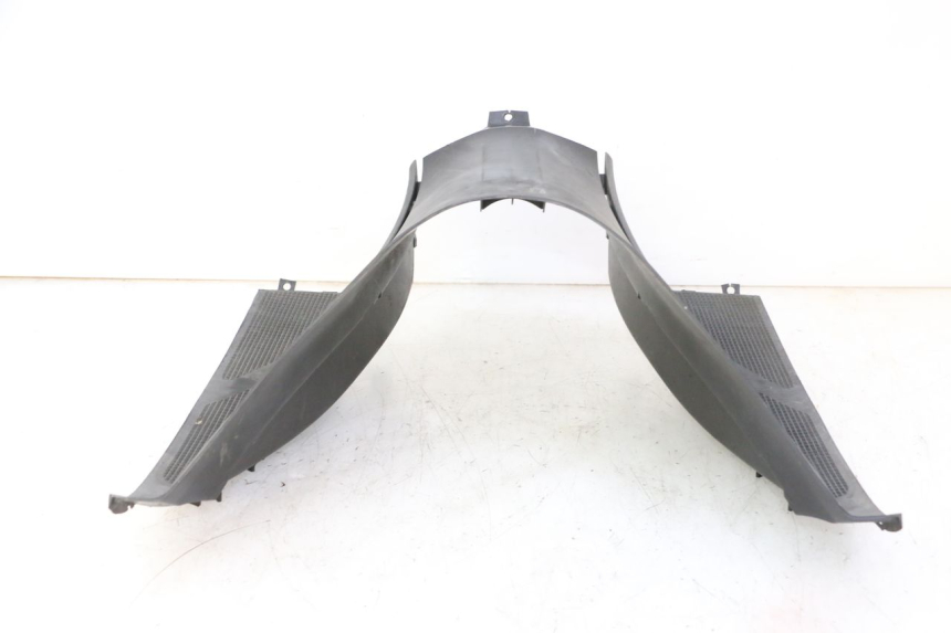 photo de MIDDLE FLOOR PANEL YAMAHA YP MAJESTY 125 (2007 - 2010) - Component zoom