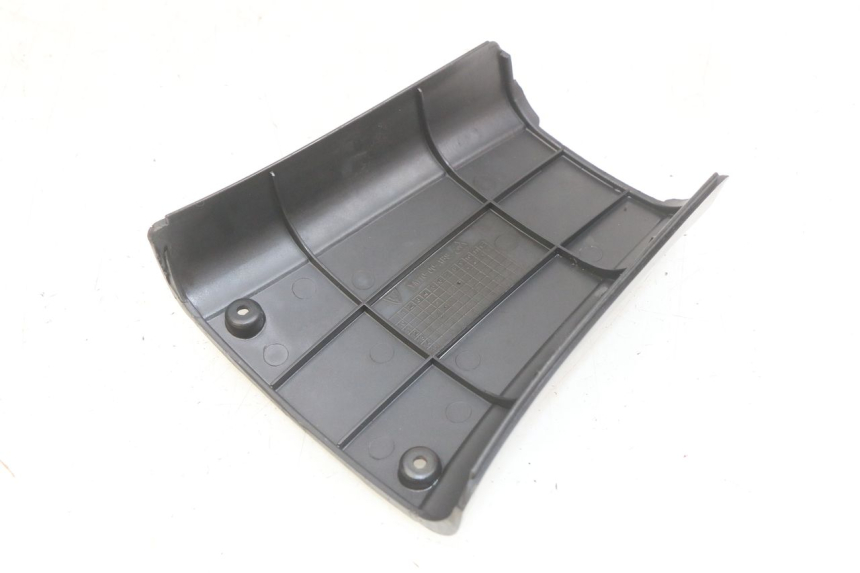 photo de FOOTREST JUNCTION YIYING YY125T 125 (2006 - 2014) - Zoom on usage condition