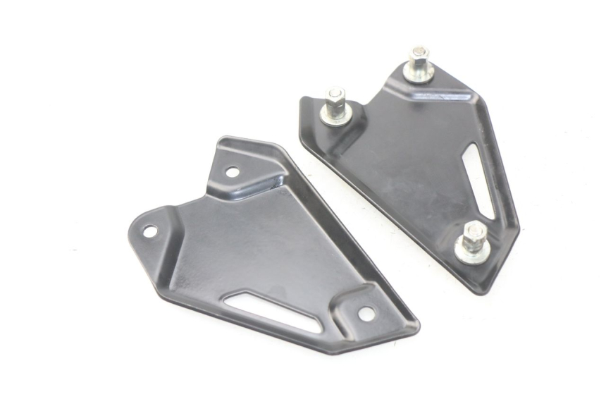 photo de MIDDLE FLOOR PANEL KAWASAKI Z Z900 900 (2017 - 2019) - Component detail