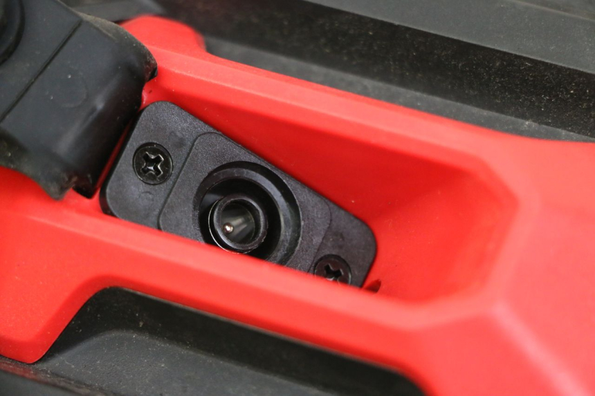 photo de MIDDLE FLOOR PANEL SEGWAY NINEBOT ZT3 PRO 1 - Zoom on usage condition