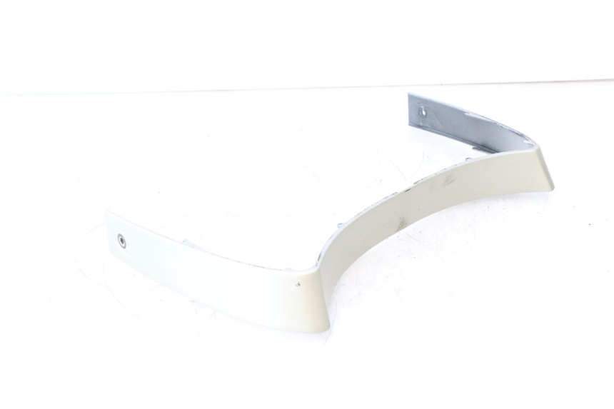 photo de MIDDLE FLOOR PANEL KAWASAKI ZZR 600 (1995 - 2004) - Product overview