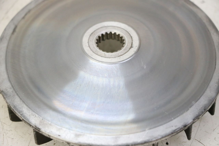 photo de VARIATOR PULLEY PLATE DAELIM HISTORY 125 (2001 - 2002) - Zoom on usage condition