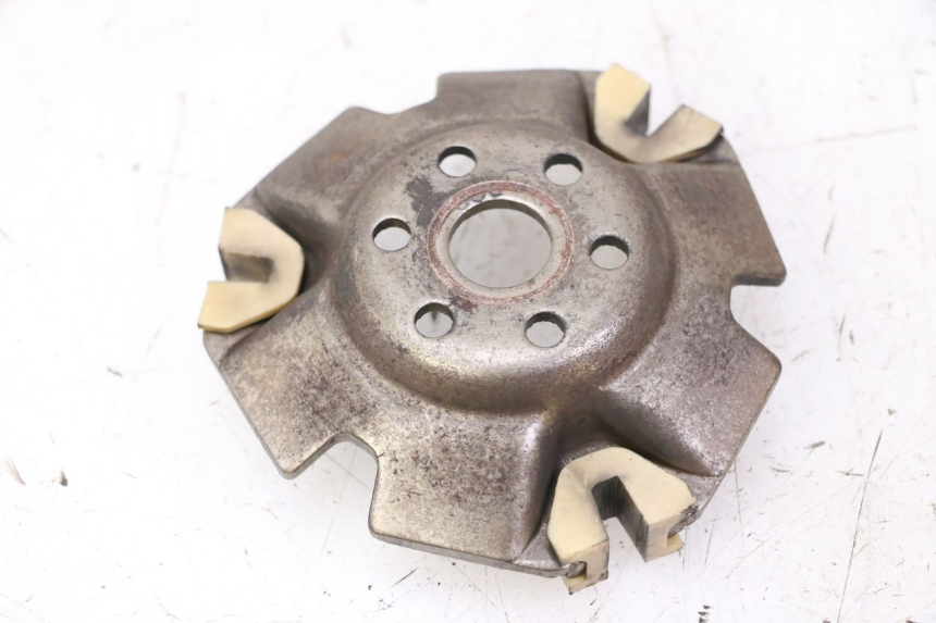 photo de VARIATOR BACK PLATE DAELIM HISTORY 125 (2001 - 2002) - Main view