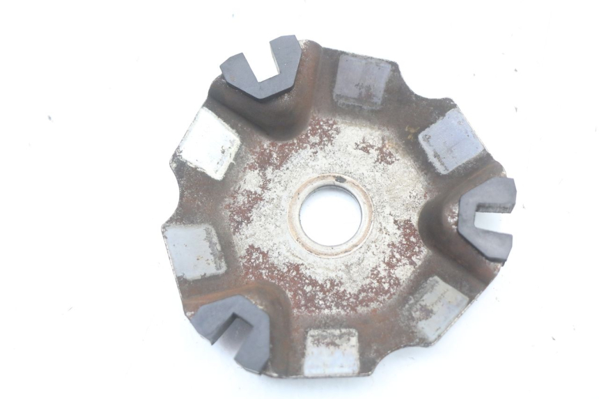 photo de VARIATOR BACK PLATE HONDA NHX LEAD 110 (2008 - 2010) - Zoom on usage condition