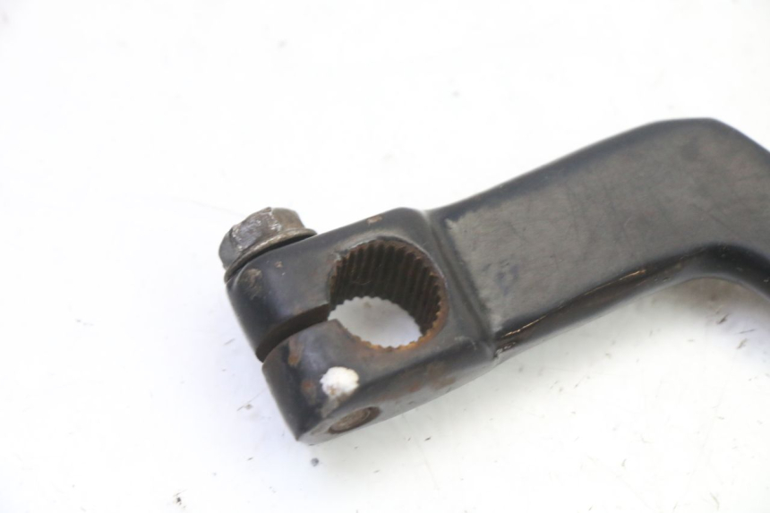 photo de KICK START PEUGEOT VIVACITY NEW 4T 50 (2008 - 2017) - Zoom on usage condition