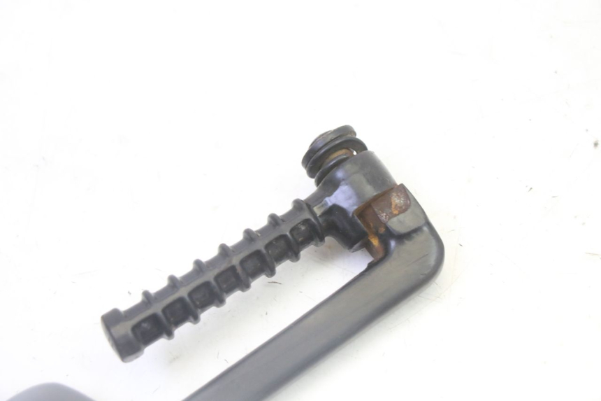 photo de KICK START PEUGEOT VIVACITY NEW 4T 50 (2008 - 2017) - Zoom on usage condition