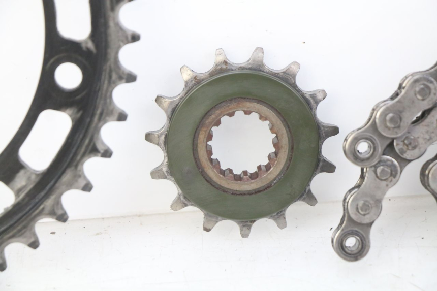 photo de CHAIN KIT HONDA CB R 1000 (2018 - 2023) - Checked used part