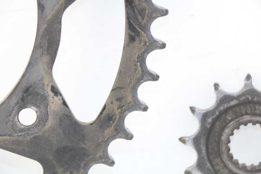 photo de CHAIN SPROCKET KIT HONDA CRF CR-F 450 (2005 - 2008) - Technical close-up