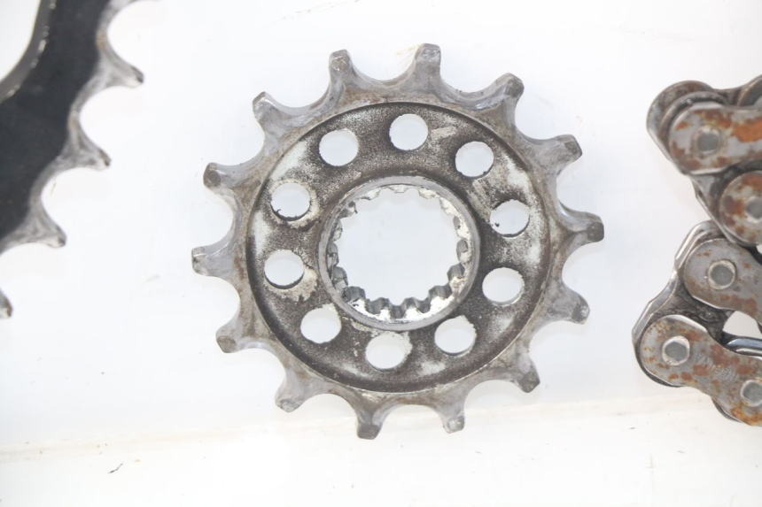 photo de CHAIN SPROCKET KIT HUSQVARNA FC 350 (2019 - 2022) - Fixing points details