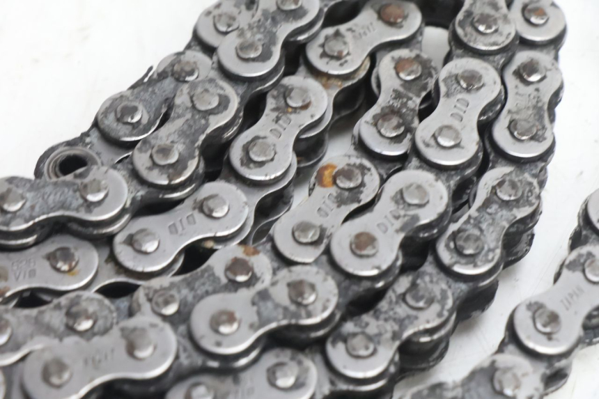 photo de CHAIN SPROCKET KIT YAMAHA FZ8 800 (2010 - 2016) - Surface and material condition