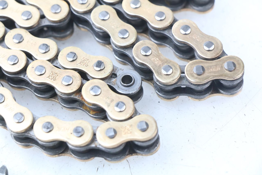 photo de CHAIN SPROCKET KIT SUZUKI GSX-R GSXR 750 (2011 - 2016) - Technical close-up