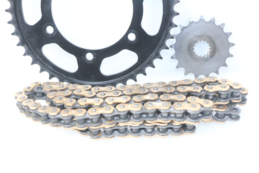 photo de CHAIN SPROCKET KIT SUZUKI GSX-R GSXR 750 (2011 - 2016) - Checked used part
