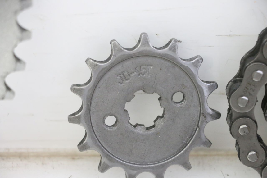 photo de CHAIN SPROCKET KIT APOLLO RFZ 125 - Fixing points details