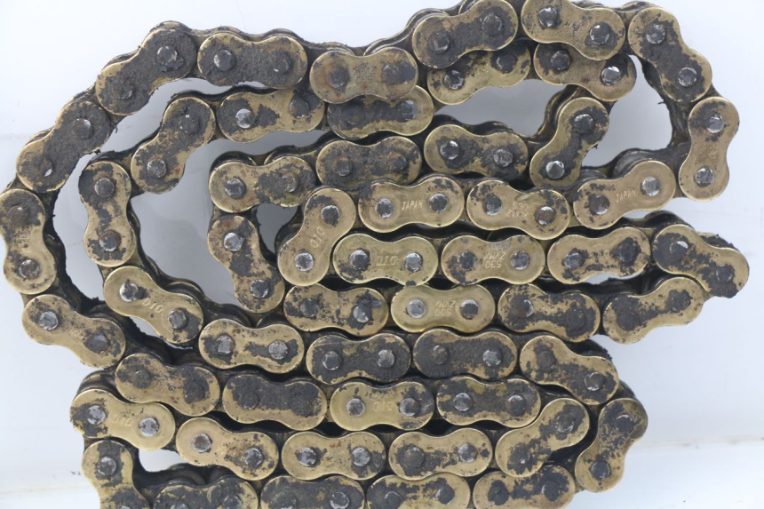 photo de CHAIN SPROCKET KIT TRIUMPH SPRINT ST ABS 1050 (2005 - 2007) - Surface and material condition