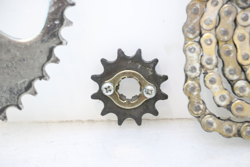 photo de CHAIN SPROCKET KIT YAMASAKI STREET 50 (2013 - 2018) - Fixing points details