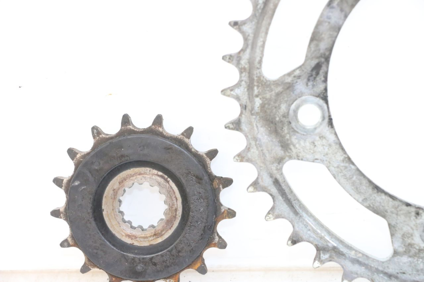 photo de CHAIN SPROCKET KIT SUZUKI GSR 750 (2011 - 2017) - Checked used part