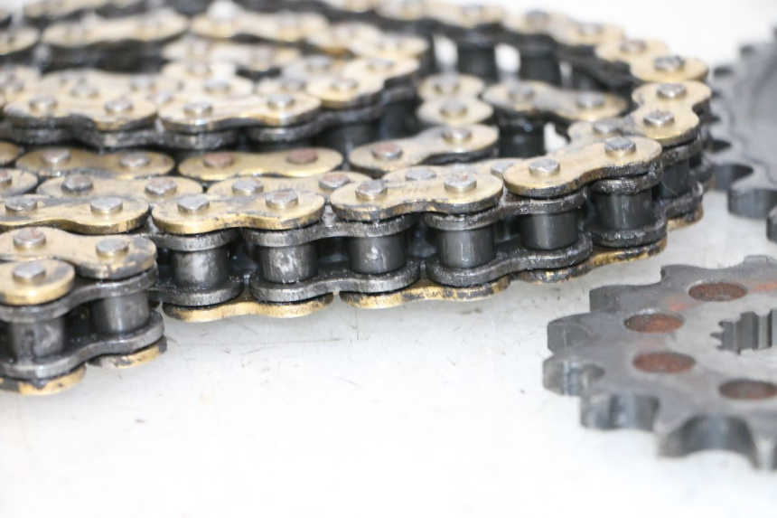 photo de CHAIN SPROCKET KIT SUZUKI SV S 650 (2003 - 2009) - Alternative perspective