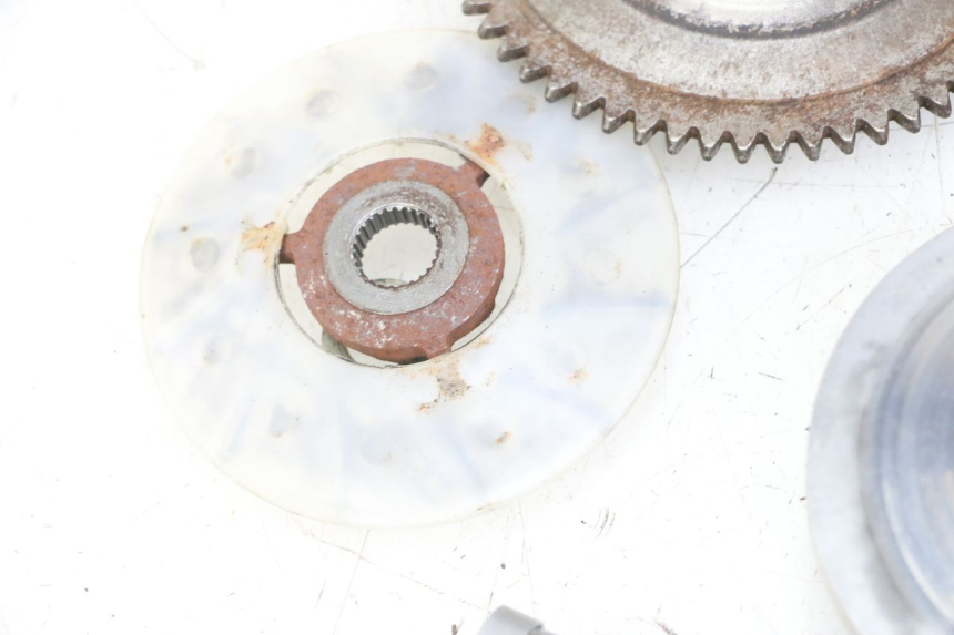 photo de CLUTCH VARIATOR KIT KYMCO AGILITY 4T 50 (2005 - 2018) - Surface and material condition