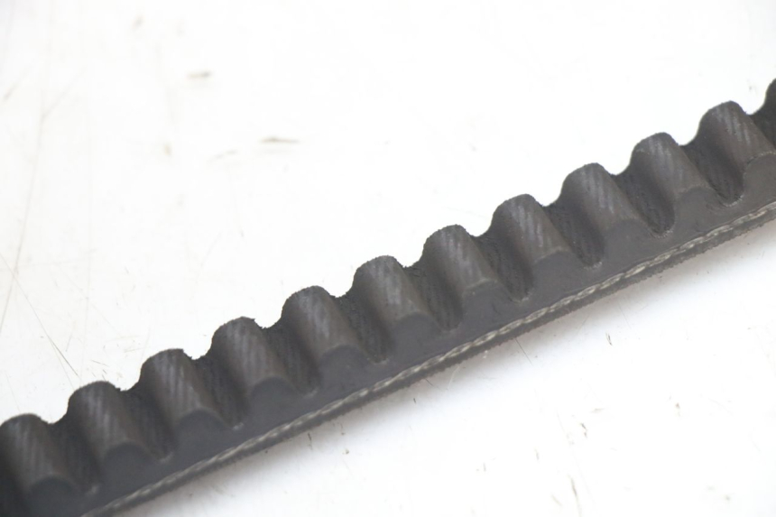 photo de CLUTCH VARIATOR KIT KYMCO AGILITY 4T 50 (2018 - 2022) - High-resolution close-up