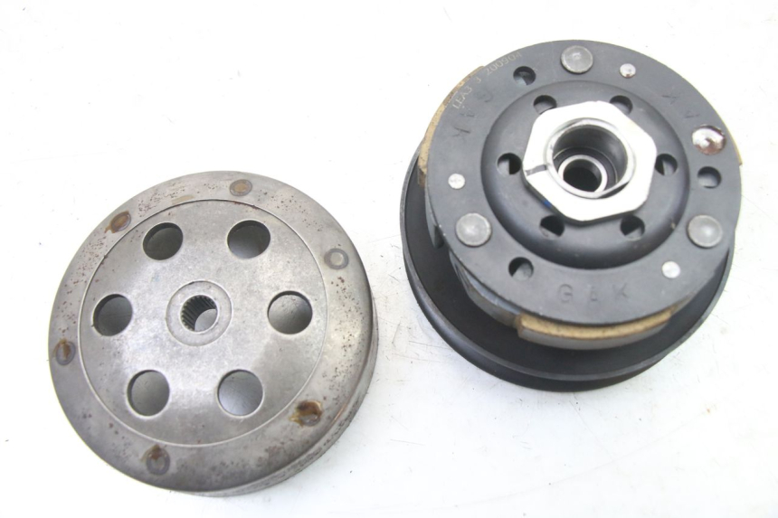 photo de CLUTCH VARIATOR KIT KYMCO AGILITY 4T 50 (2018 - 2022) - Technical close-up