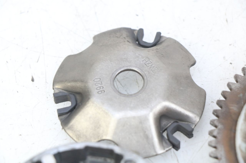 photo de CLUTCH VARIATOR KIT UNIVERSAL BIKE RETRO 50 (2019 - 2023) - Distinctive features