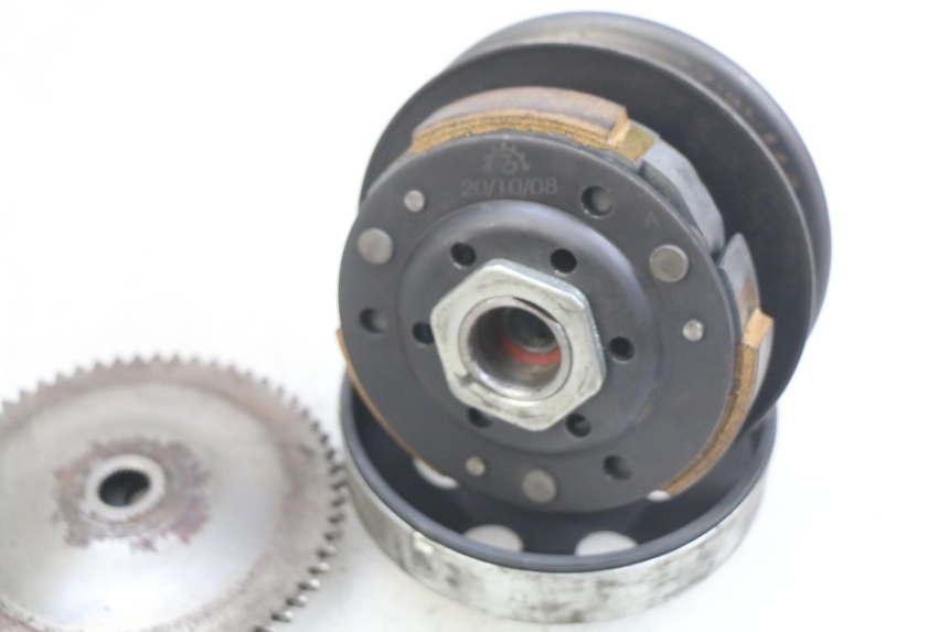 photo de CLUTCH VARIATOR KIT UNIVERSAL BIKE RETRO 50 (2019 - 2023) - Alternative perspective