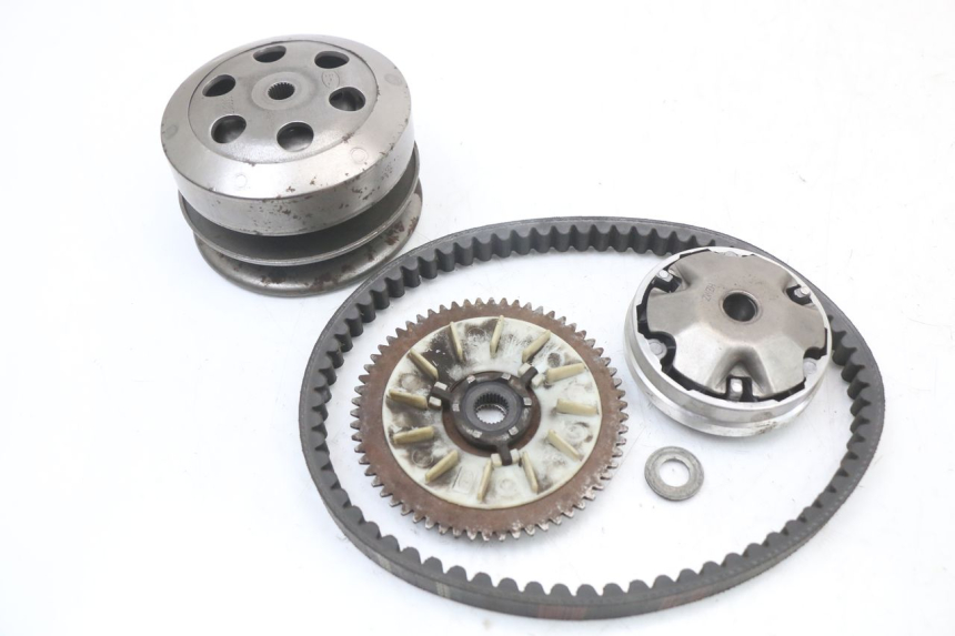 photo de CLUTCH VARIATOR KIT BAOTIAN TRAVEL SPIRIT 50 (2010 - 2012) - Zoom on usage condition