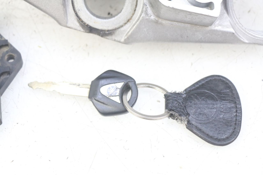 photo de LOCK KEY CDI IGNITION SWITCH KIT YAMAHA FJR ABS 1300 (2006 - 2012) - Used quality zoom
