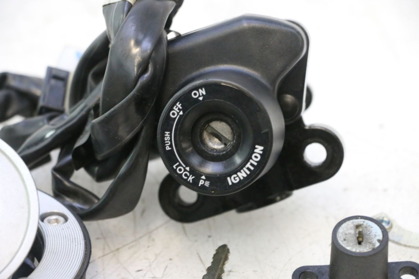 photo de LOCK SET KEY ECU YAMAHA FZ8 800 (2010 - 2016) - Component detail