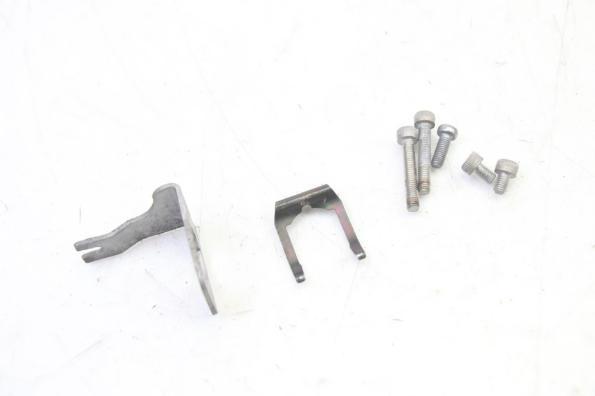 photo de LOCK SET KEY ECU BMW G310 R 310 (2016 - 2020) - High-resolution close-up