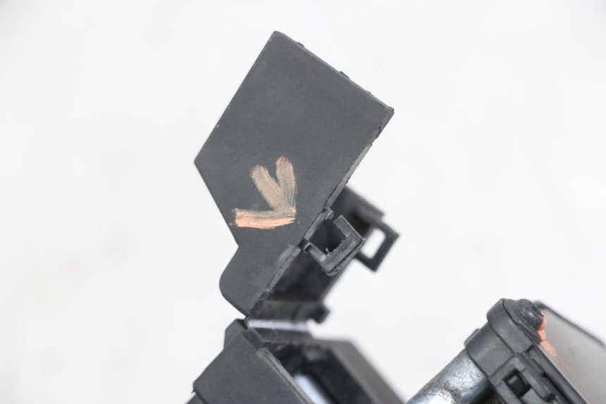 photo de LOCK SET KEY ECU HONDA SH i 300 (2015 - 2020) - Technical close-up