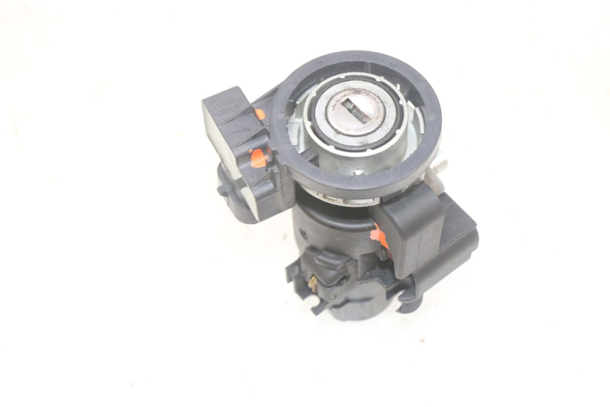 photo de LOCK SET KEY ECU PIAGGIO MP3 HPE 300 (2019 - 2026) - Component zoom