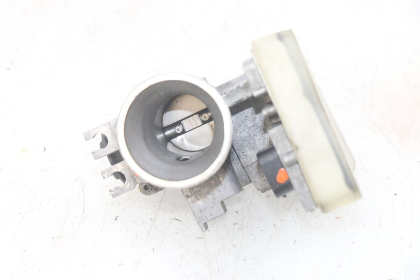 photo de LOCK SET KEY ECU PIAGGIO MP3 HPE 300 (2019 - 2026) - Checked used part