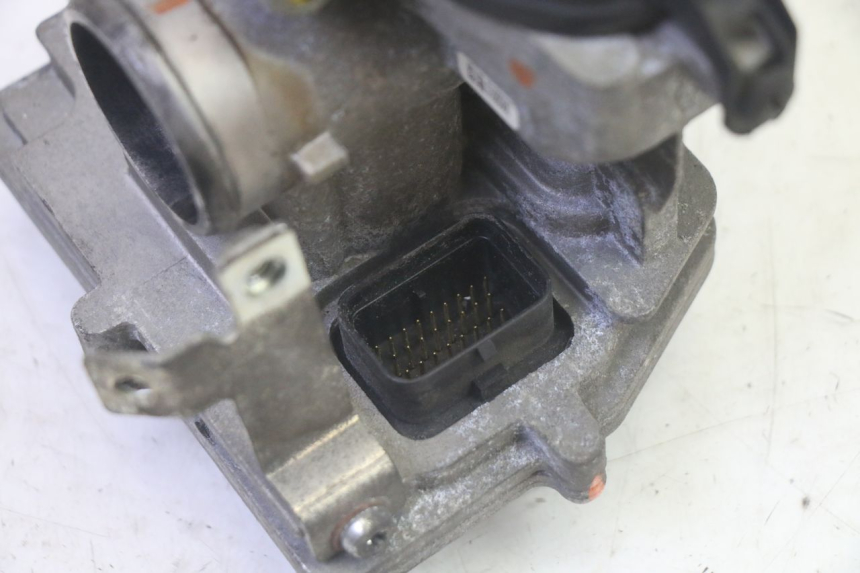 photo de LOCK SET KEY ECU PIAGGIO MP3 500 (2016 - 2018) - Additional view of the item