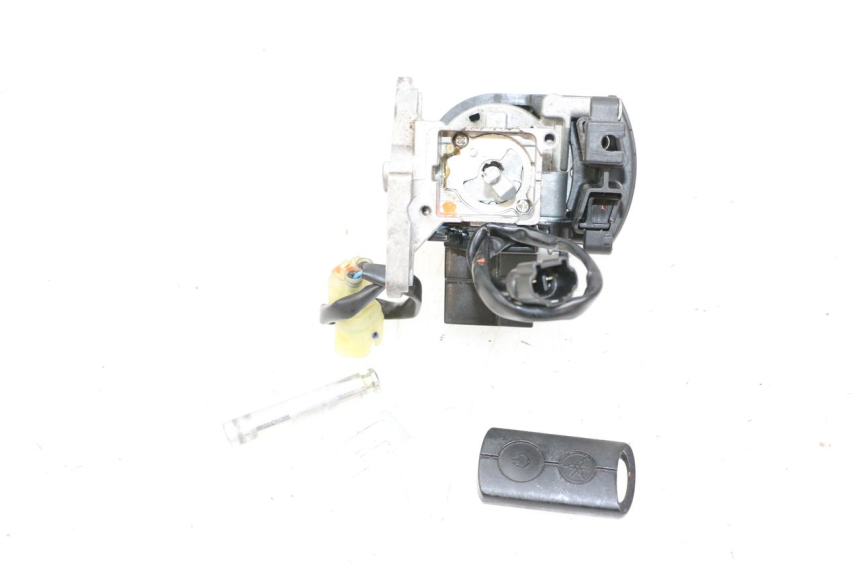 photo de LOCK SET KEY ECU YAMAHA NEO'S CORE 1 (2022 - 2026) - Fixing points details
